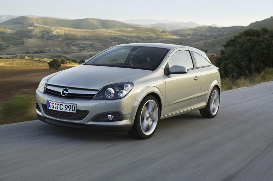  Opel Astra GTC 2005 года  (фото 89 из 212)